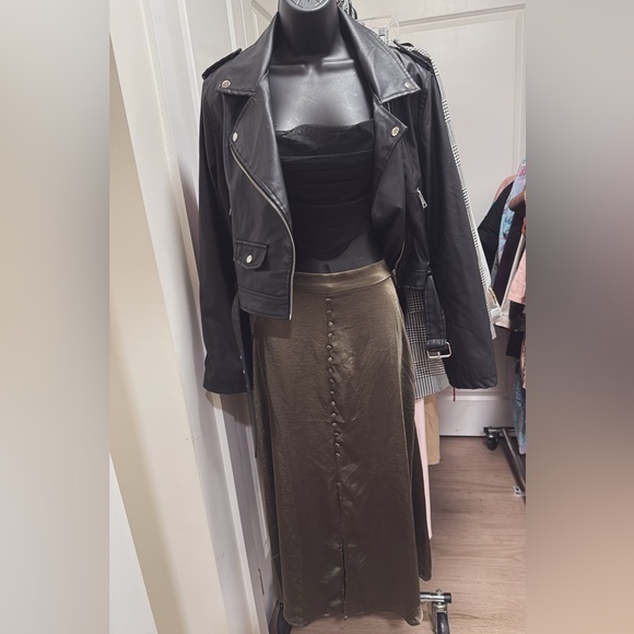 Corset Crop Top - Picture 4 of 8